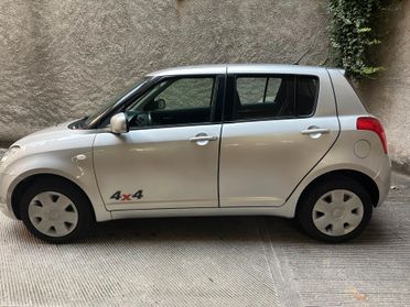Suzuki Swift 1.3 5 porte 4x4 neopatentati!