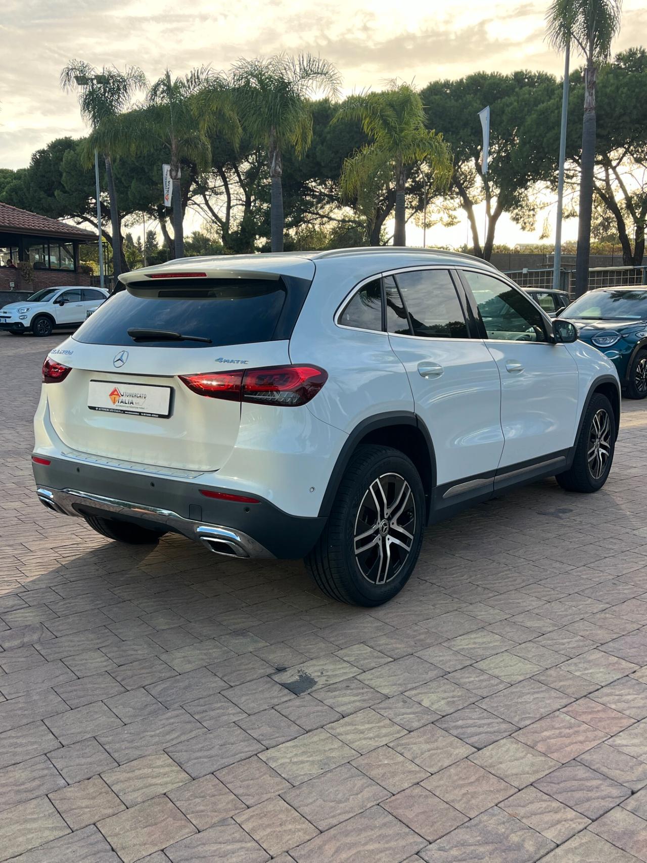 Mercedes-benz GLA 200 d Automatic 4Matic Premium