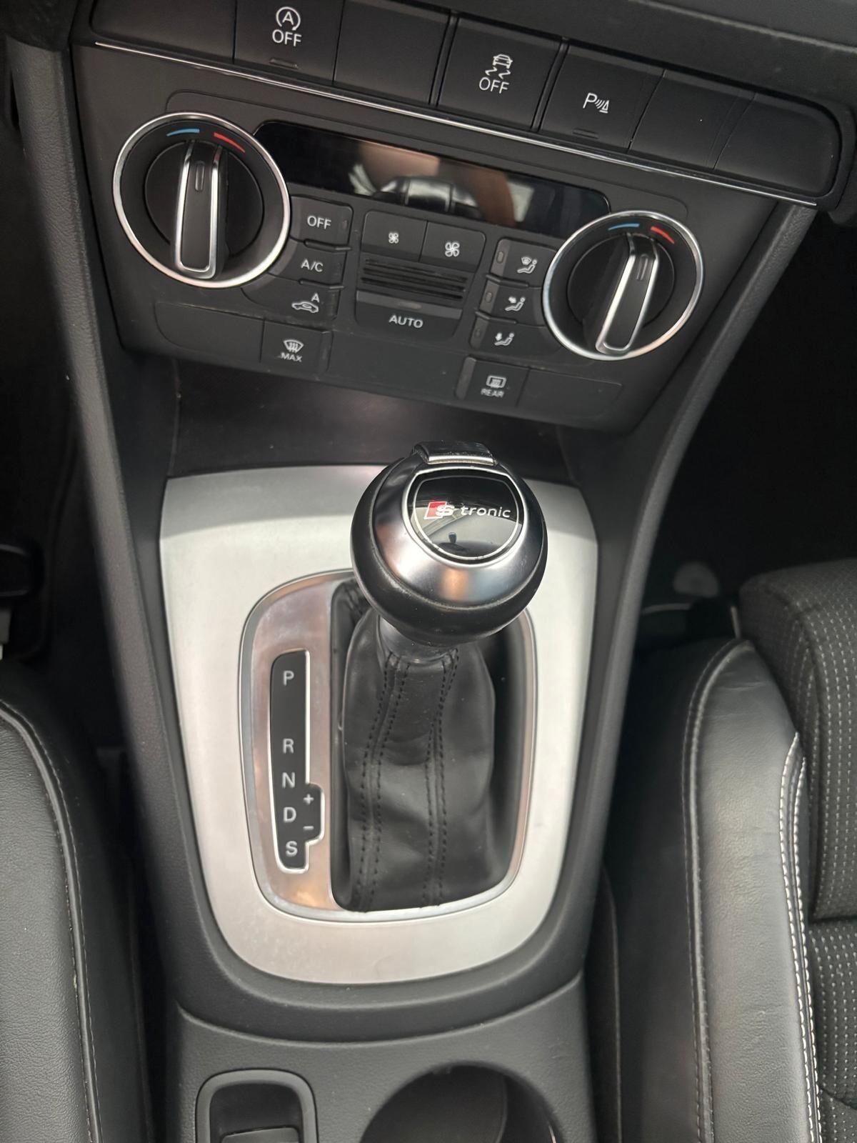 Audi Q3 2.0 TDI 120 CV S tronic Sport anno 2018