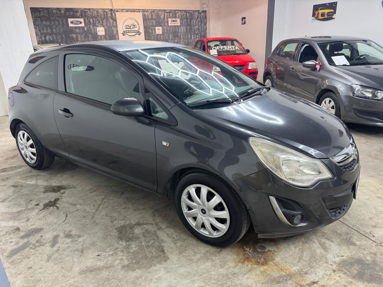 Opel Corsa 1.2 GPL-TECH - 2012