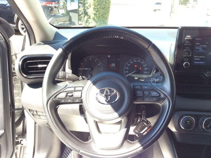 Toyota Yaris 1.0 5 porte Active