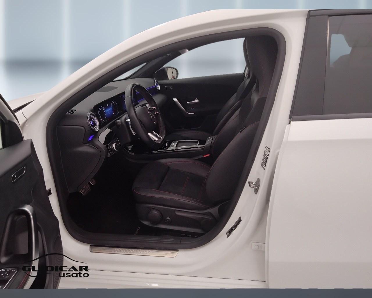 Mercedes-Benz Classe A - W177 2018 - A 180 d Premium auto