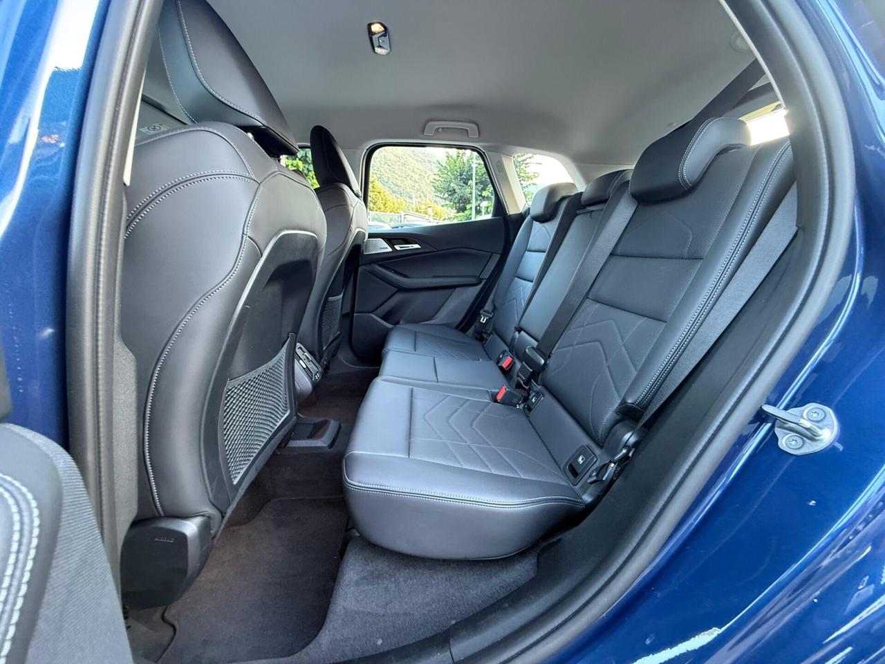 218d Active Tourer Luxury