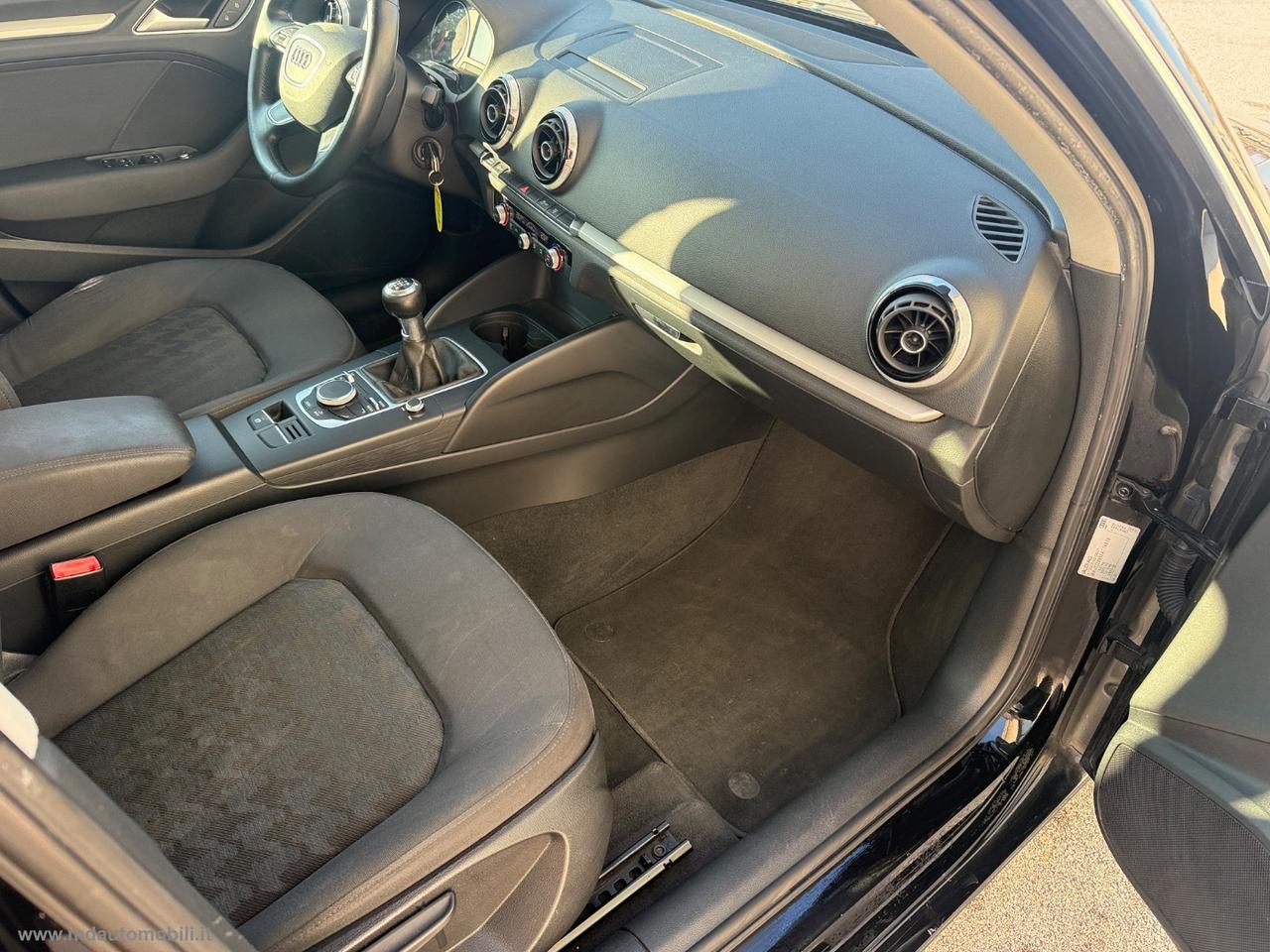 AUDI A3 SPB 1.6 TDI ultra Attraction EURO6 FARI LED NAVIGATORE