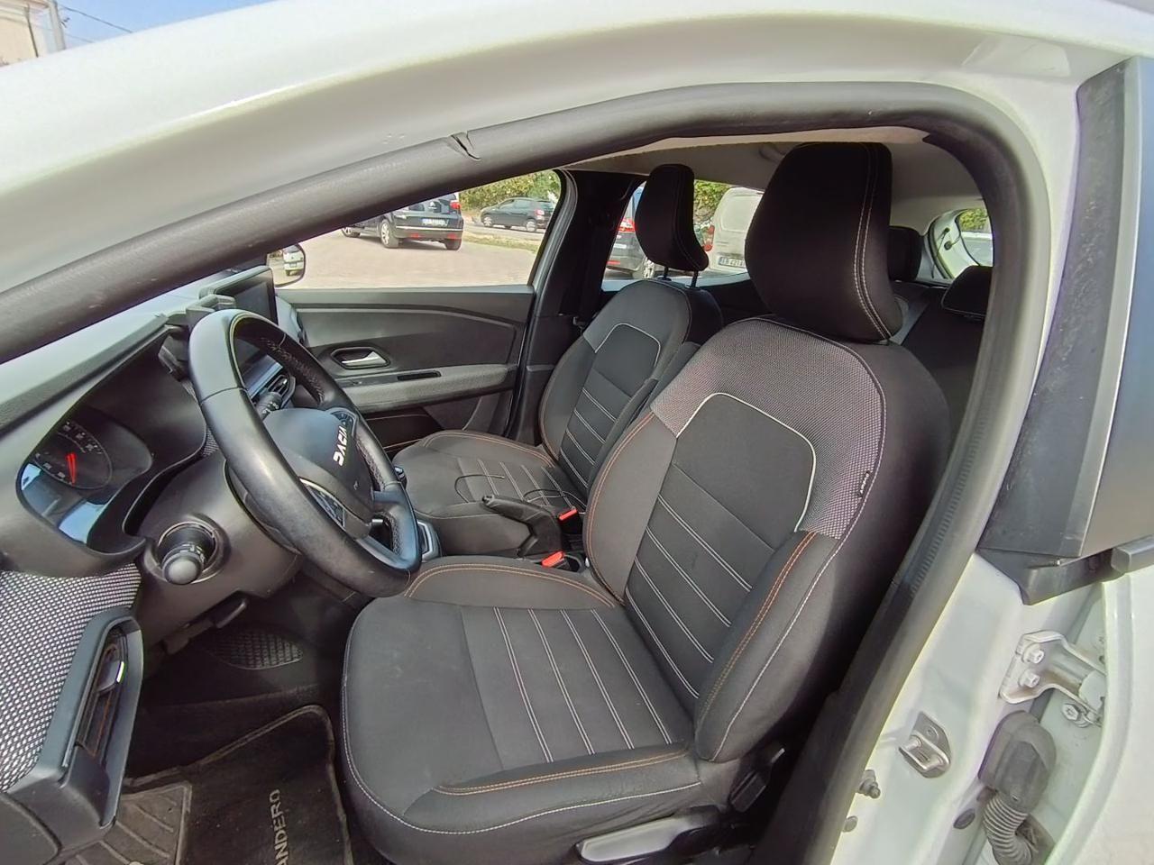 DACIA Sandero Stepway 1.0 TCe ECO-G ESSENTIAL