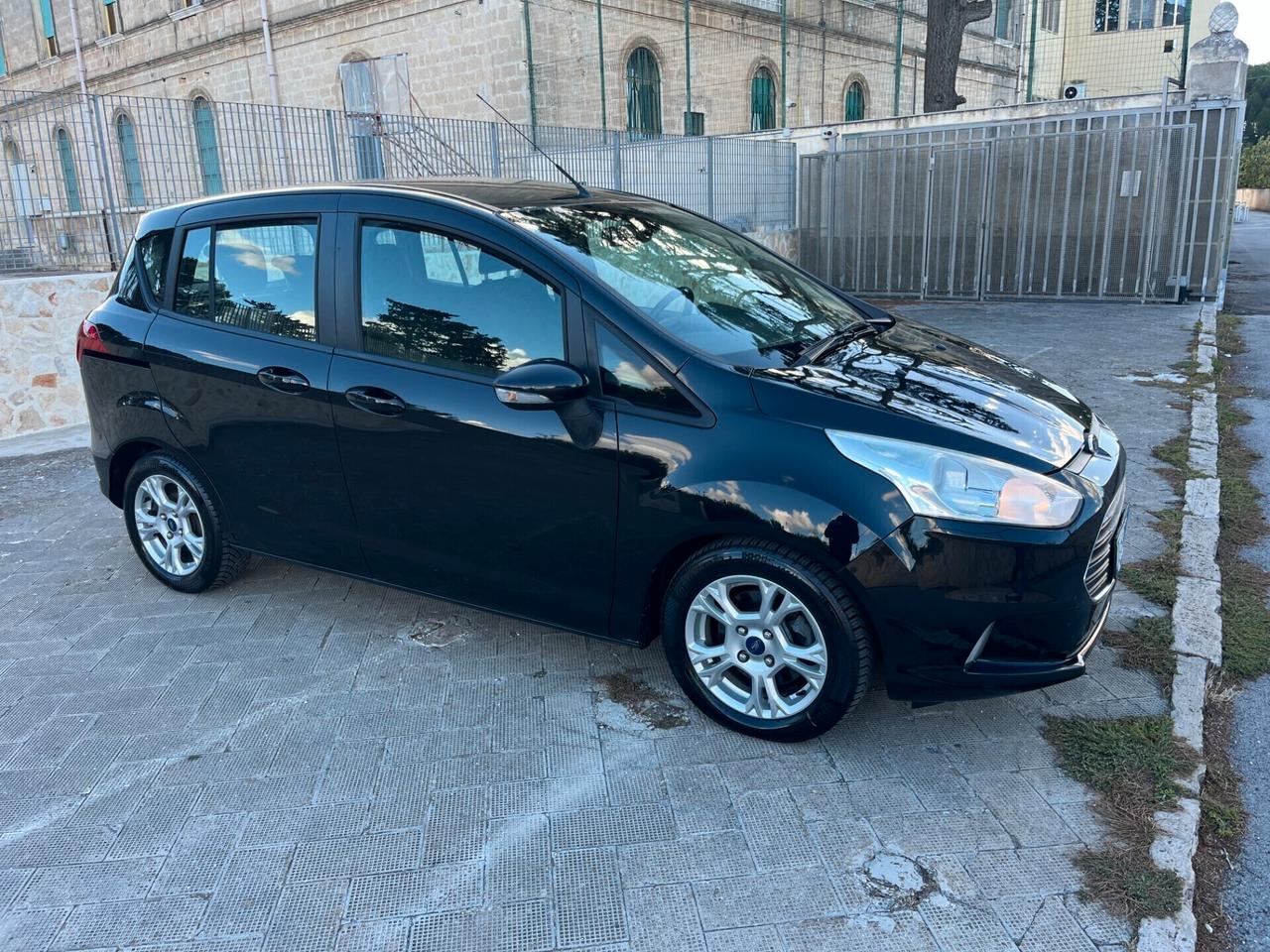 Ford B-Max 1.5 TDCi 75 CV Titanium NeoPatentati