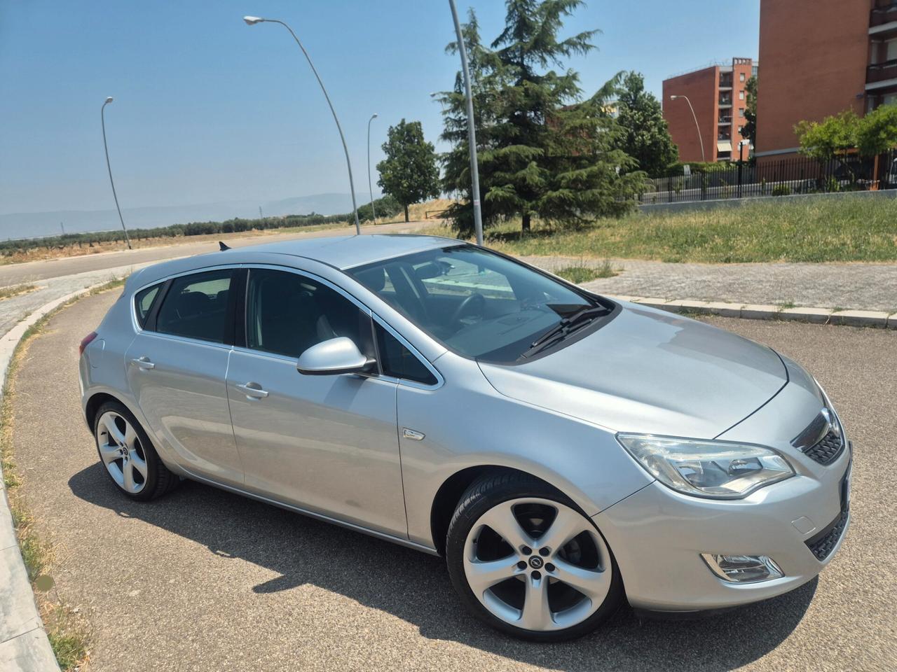 Opel Astra cosmo 1.4 Turbo 140CV 5 porte 2012