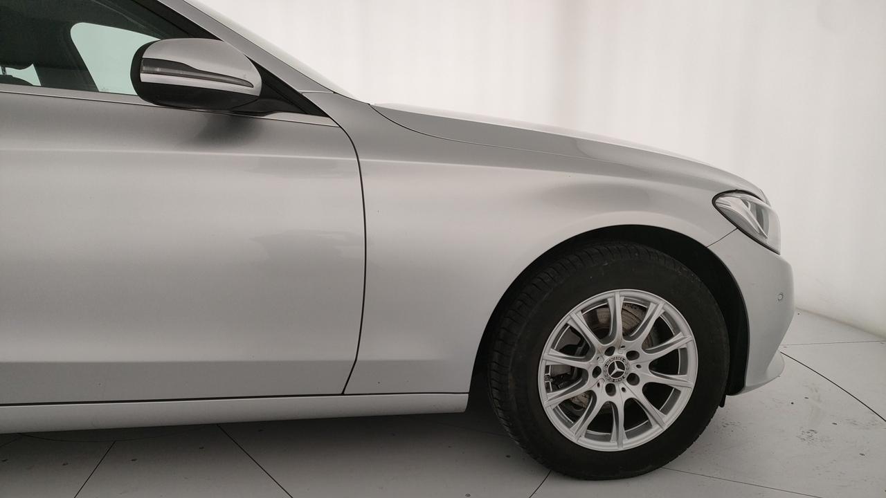 Mercedes-Benz Classe C-W205 2014 Berlina - C 180 Executive auto
