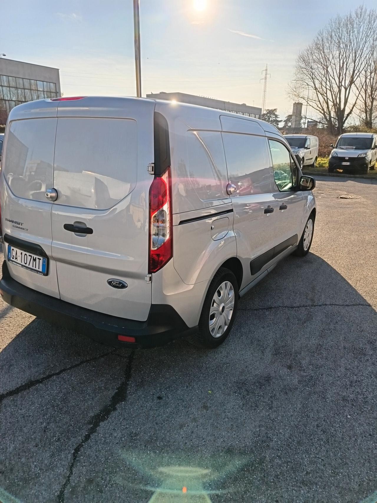 Ford Tourneo Connect 1.5 EcoBlue 100 CV Titanium