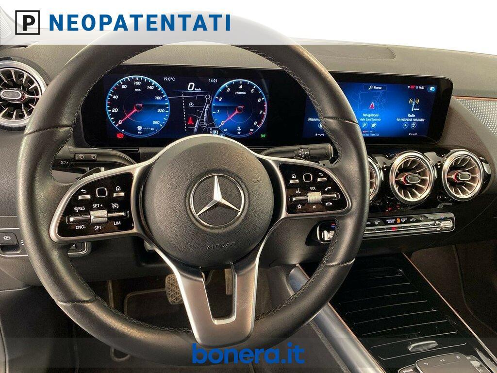 Mercedes GLA 180 180 Sport Plus 7G-DCT