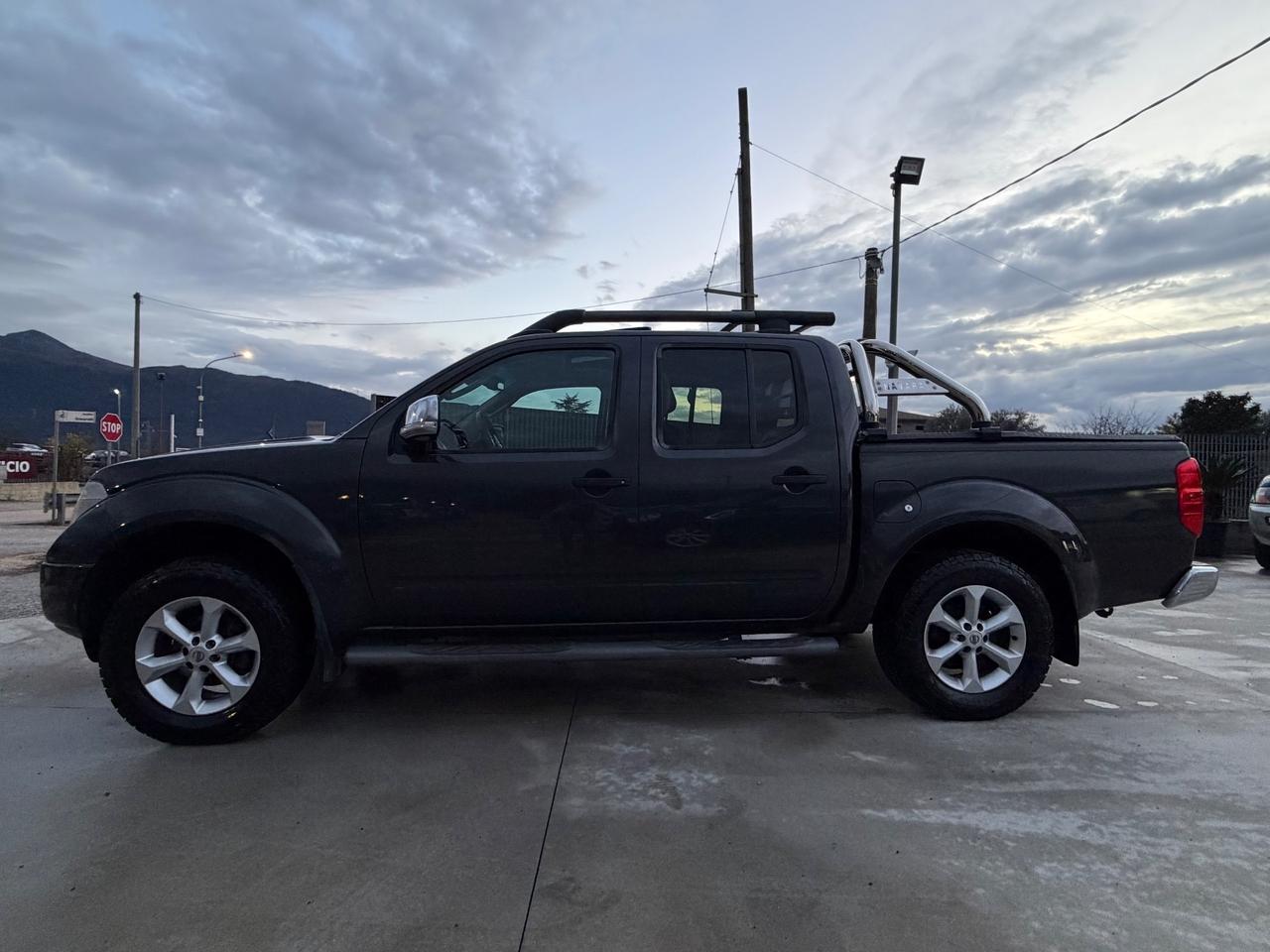 Nissan Navara 2.5 dCi 4 porte Double Cab LE