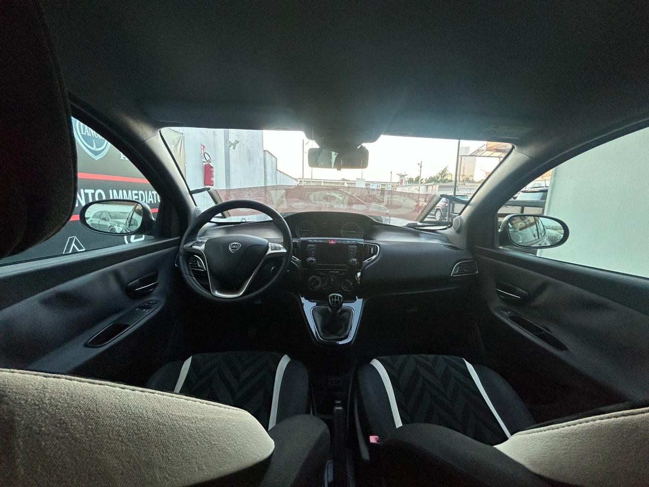 Lancia Ypsilon 2018 1.2 69 CV GPL LEGGI TUTTO!