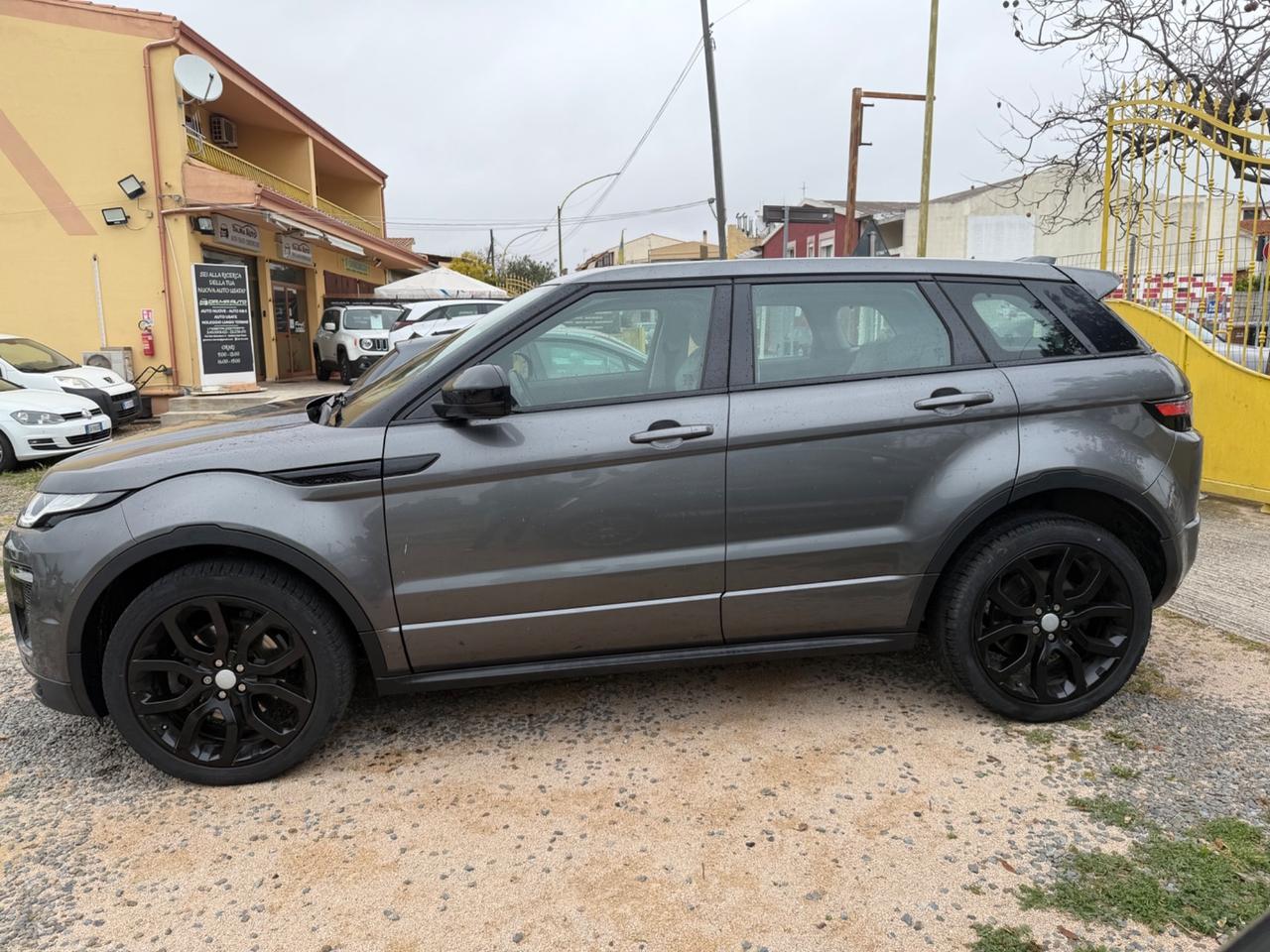 Land Rover Range Evoque 2.0 TD4 180 CV 5p. SE Dynamic