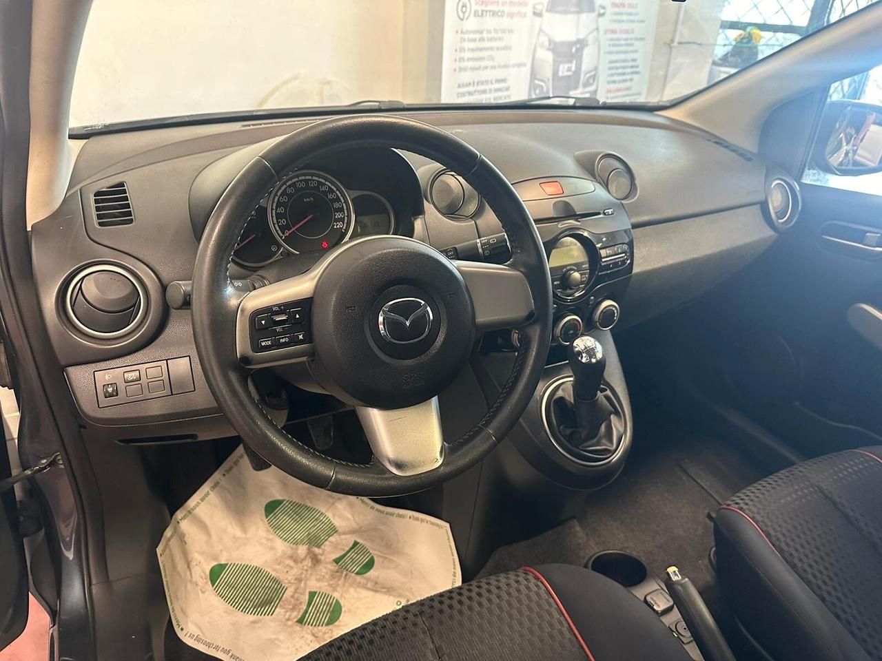 Mazda 2 1.3 16V 75CV 5p. Trendy