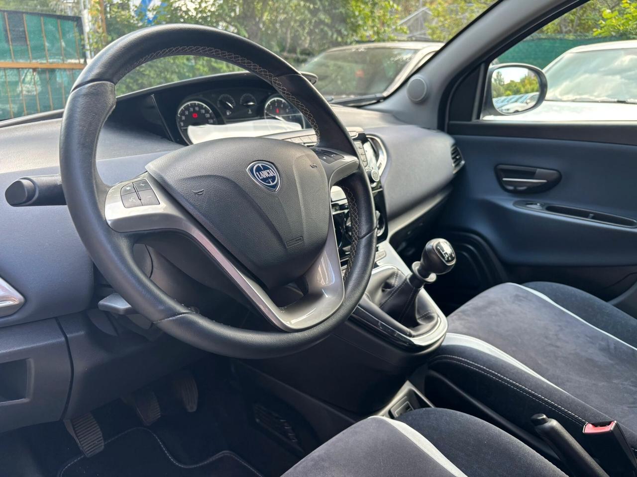 Lancia Ypsilon 1.2 69 CV 5 porte GPL Ecochic Mya OK Neopatentati
