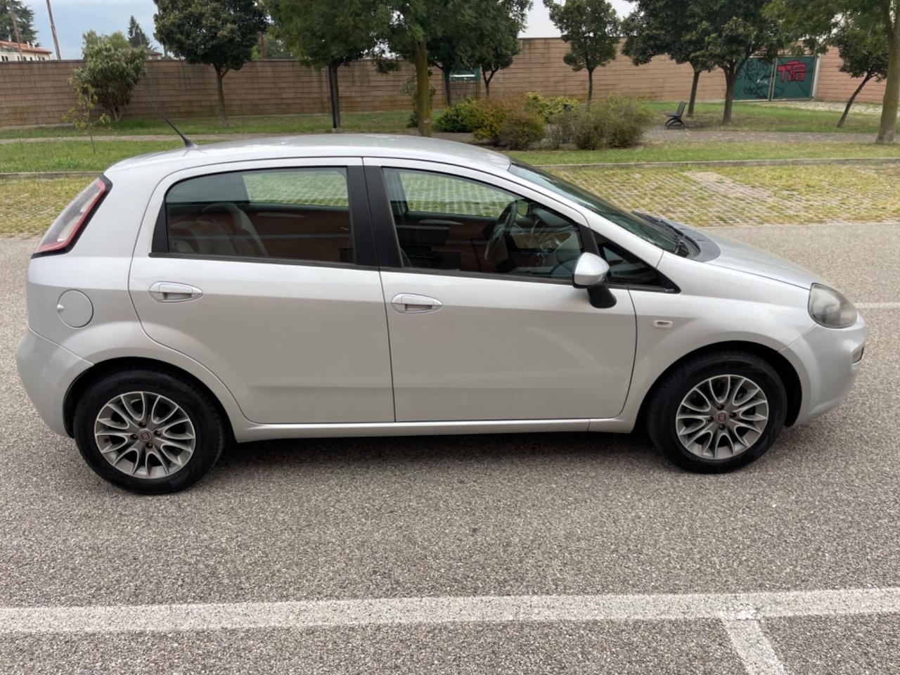 Fiat Punto 1.3 MJT II S&S 95 CV 5 porte Lounge