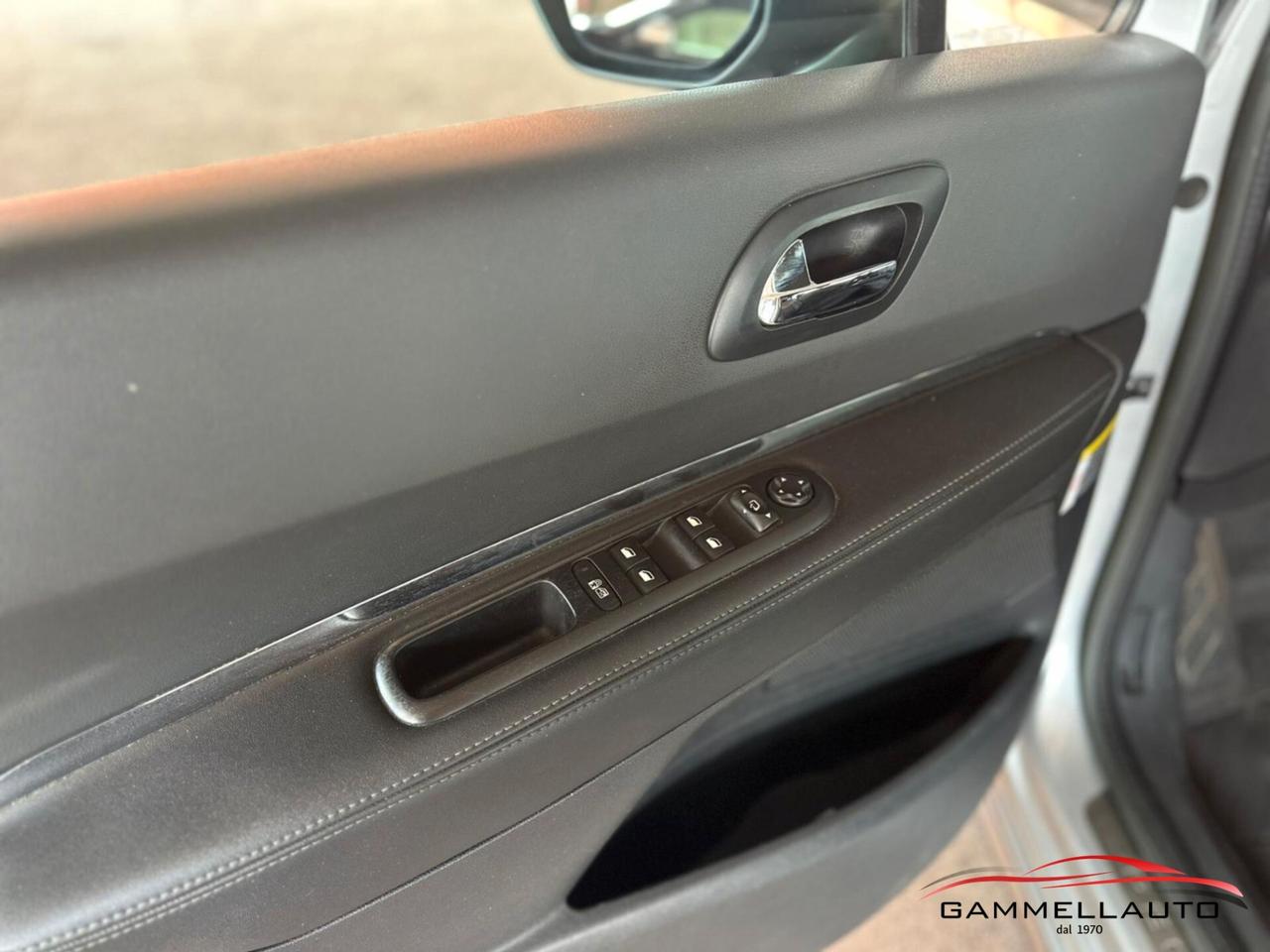 Peugeot 3008 1.6 Business 115CV