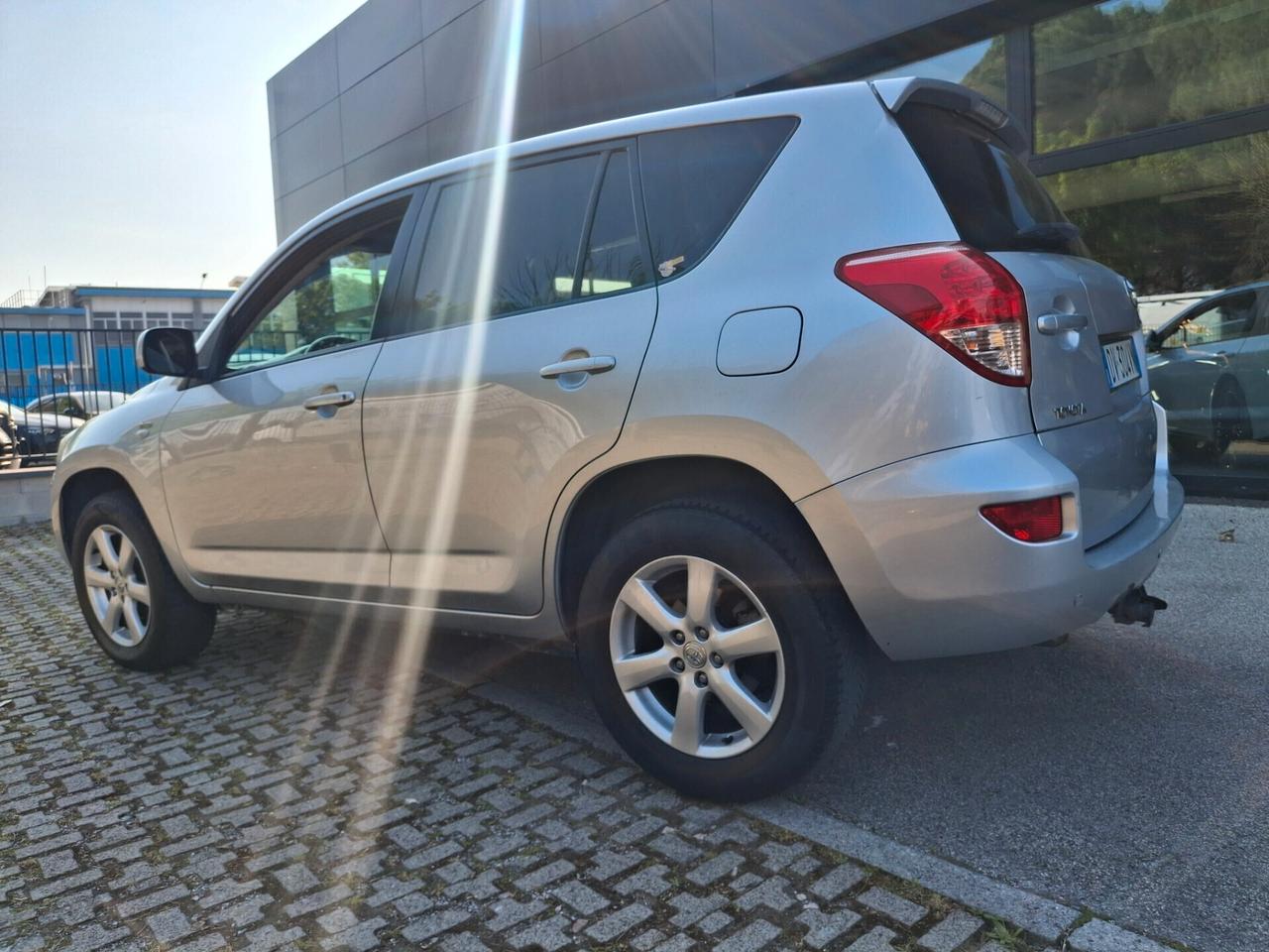 Toyota RAV4-2.2 D-4D 136 CV. Sol*GANCIO TRAINO*