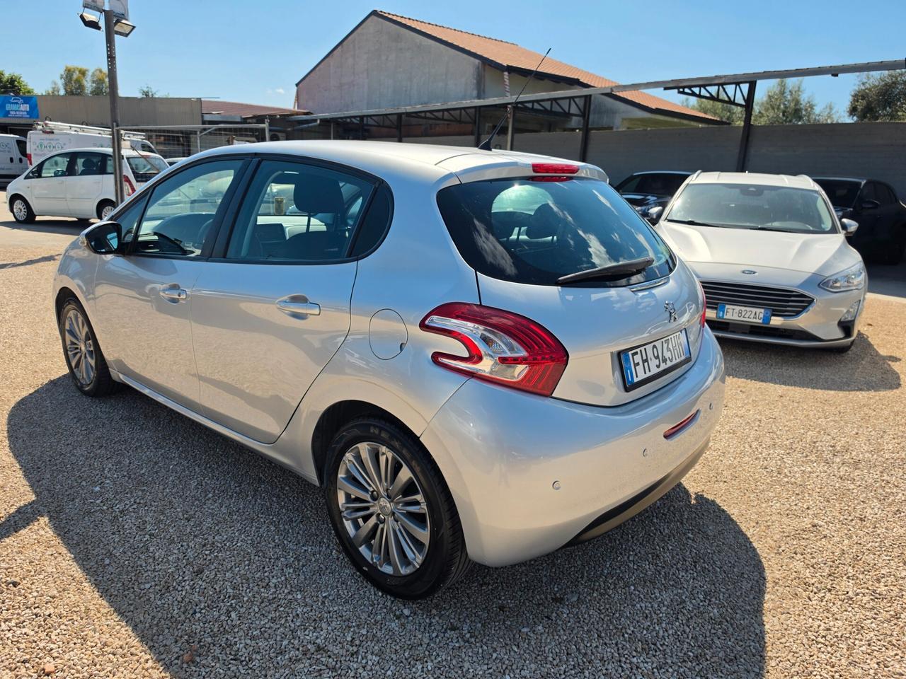 Peugeot 208 BlueHDi 75 5 porte Allure ok neopatentati