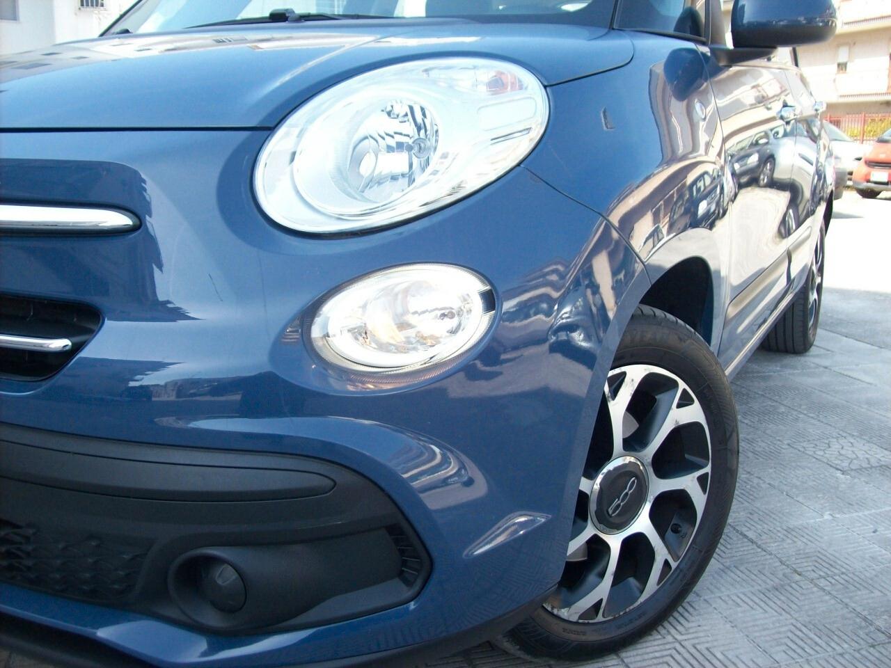 Fiat 500L 1.3 Multijet 95CV Business Navy