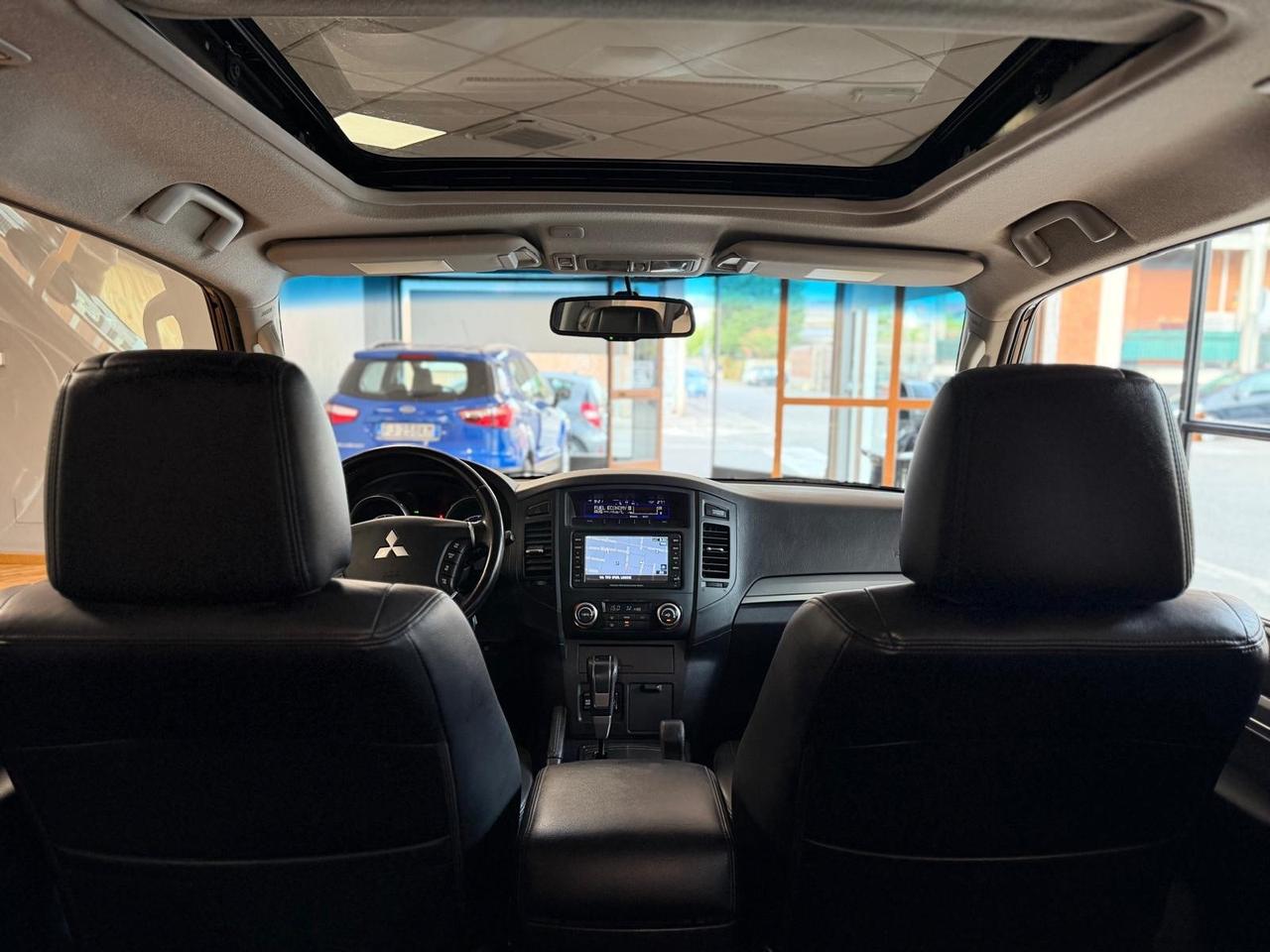 Mitsubishi Pajero 3.2 DI-D 16V 3p. Intense