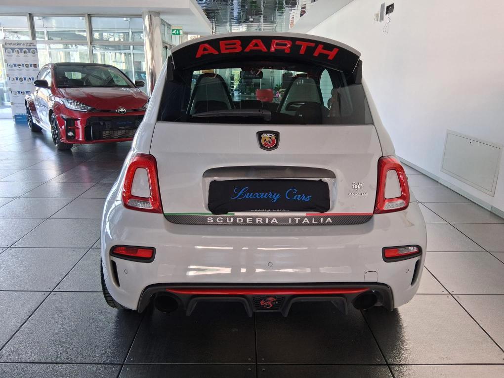 ABARTH 695 1.4 TURBO T-JET ESSEESSE 180 CV