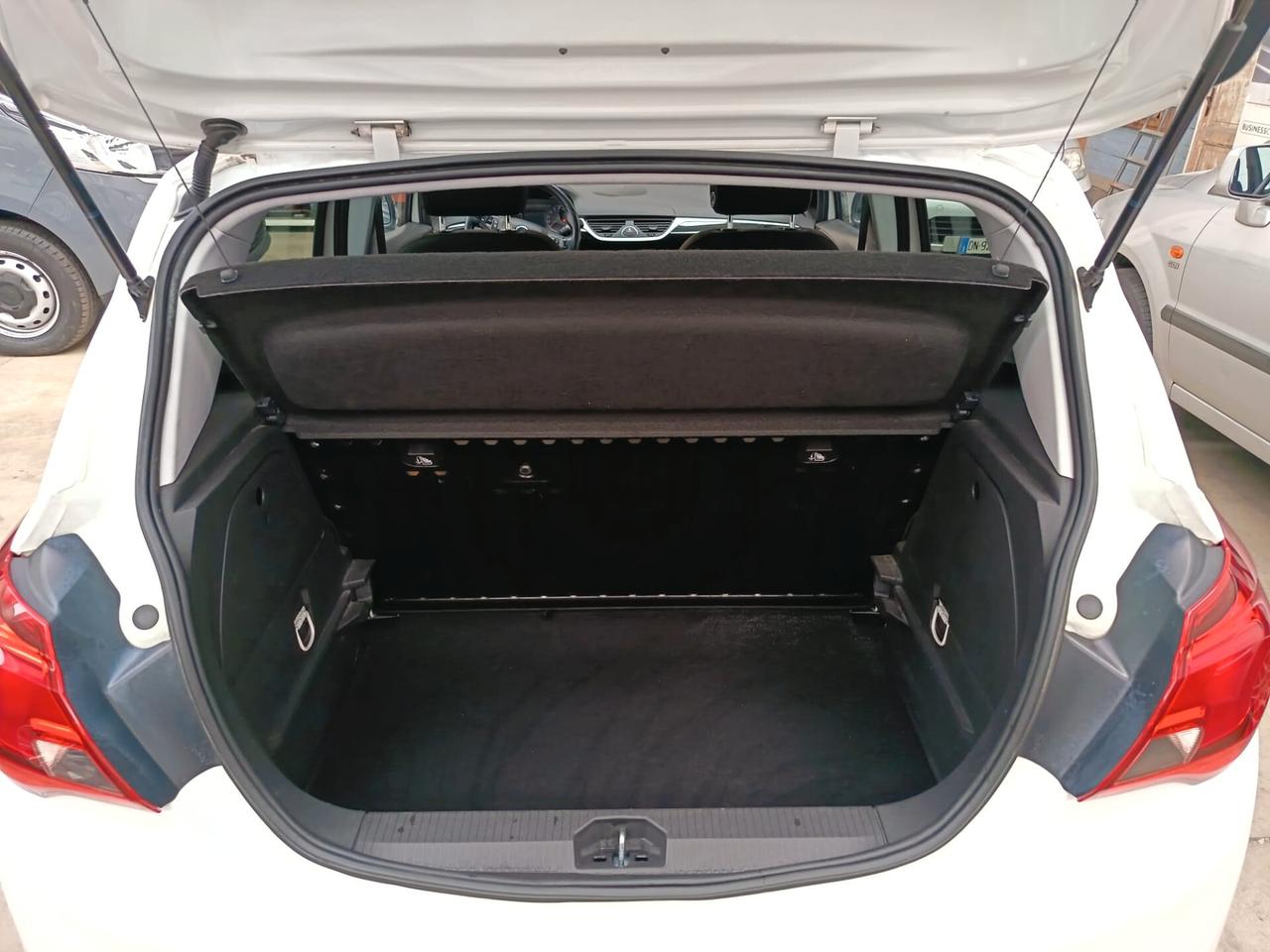 Opel Corsa 1.4 90CV GPL Tech 5 porte 68kW
