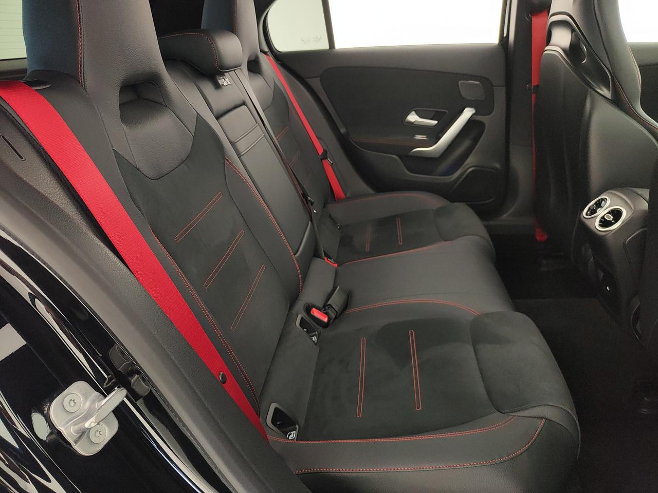 Mercedes-Benz A AMG 35 AMG Line Premium 4matic auto