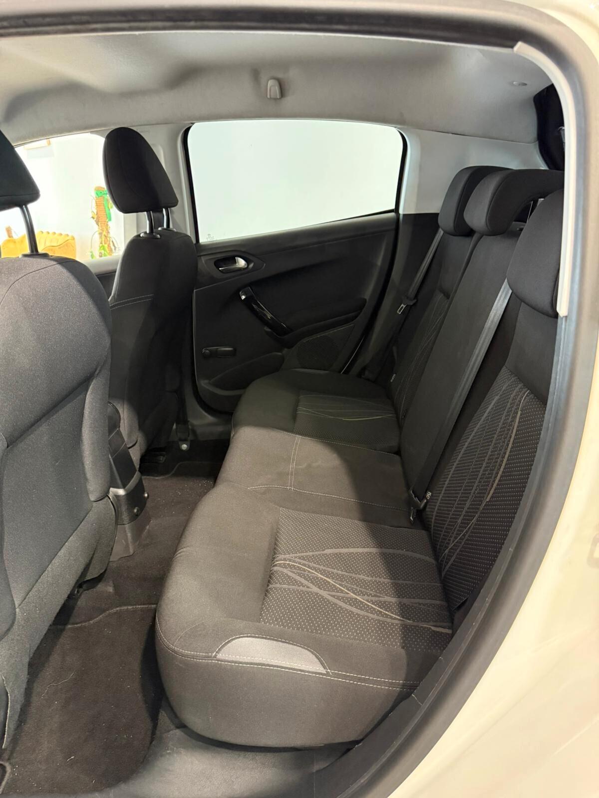 PEUGEOT 208 1.4 95CV BENZINA/GPL ANNO 2015 CON SOLI 119.000 KM