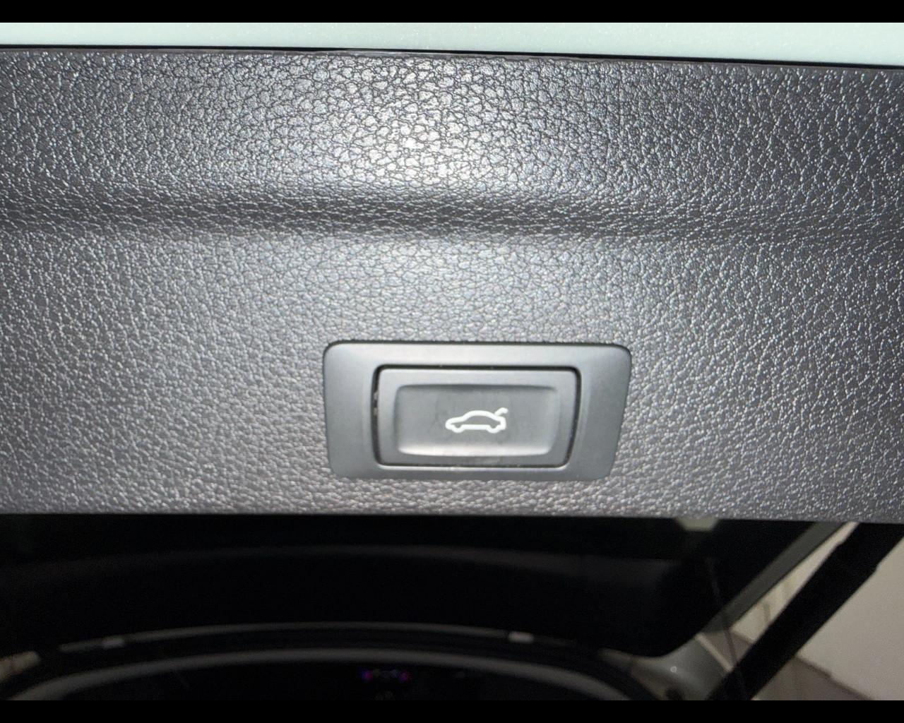 AUDI Q3 SPORTBACK 35 TDI S-TRONIC S-LINE EDITION