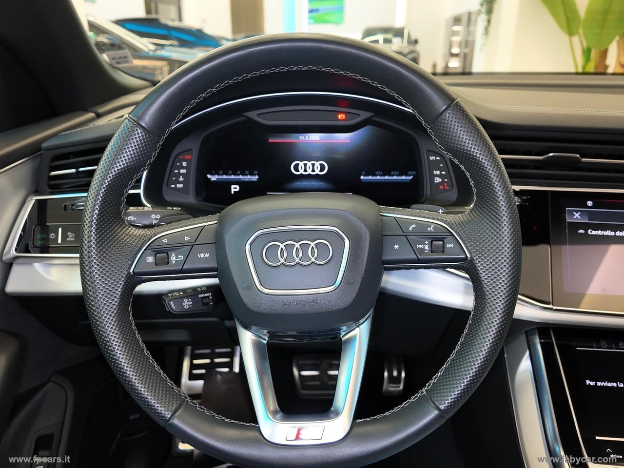 AUDI Q8 S line ed. TETTO APRIBILE