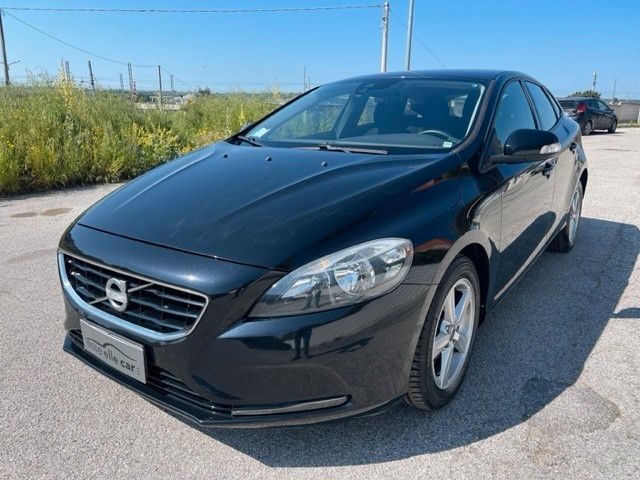 Volvo V40 D2 1.6 Momentum 2014