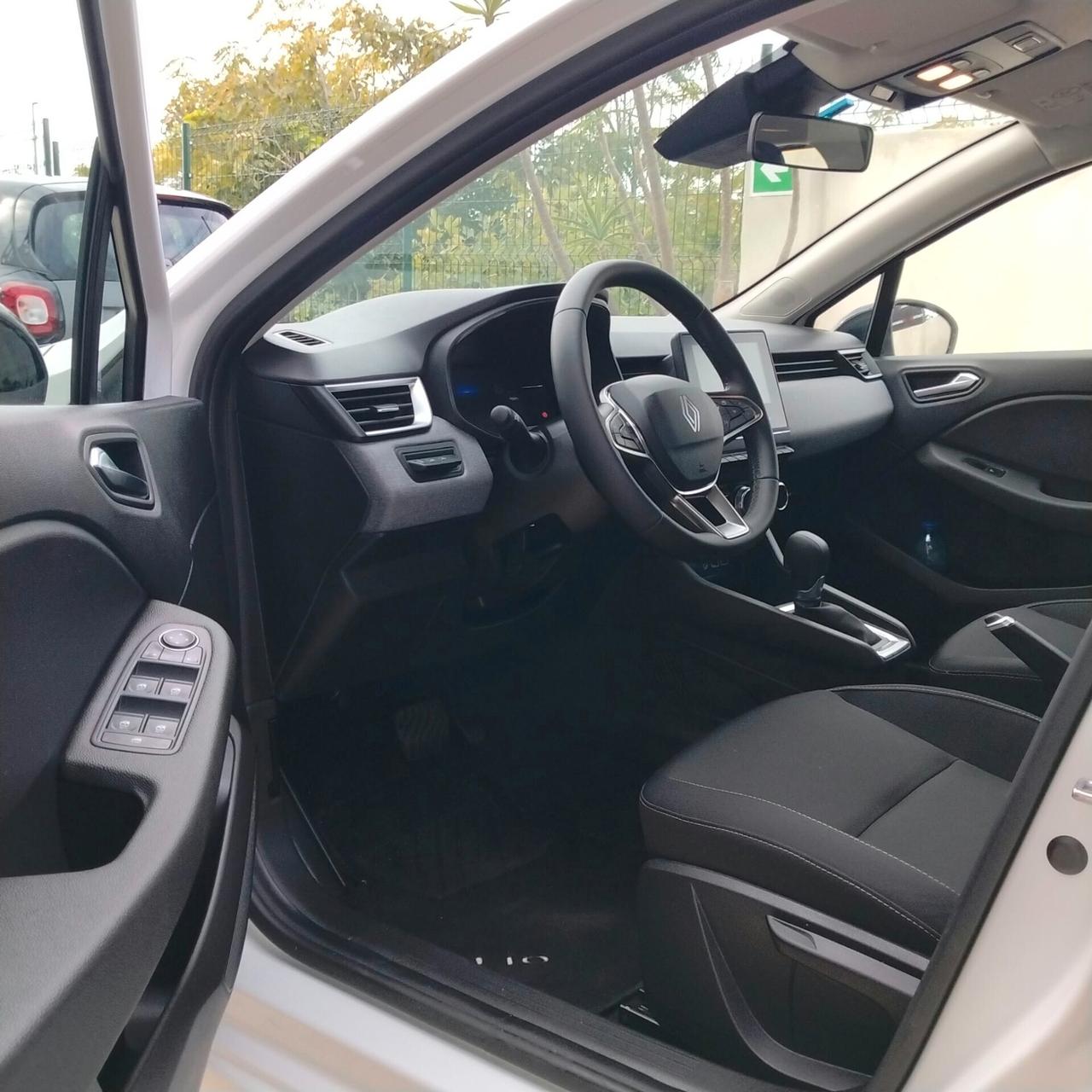 Renault Clio Full Hybrid E-Tech 145 CV 5 porte Techno