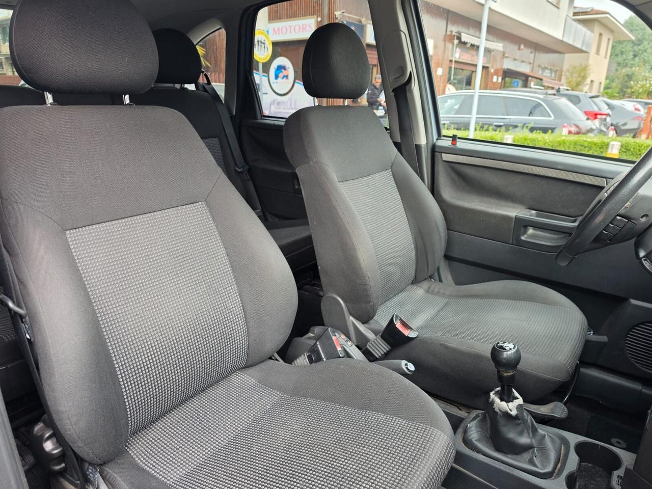 Opel Meriva 1.4 16V GPL-TECH Club