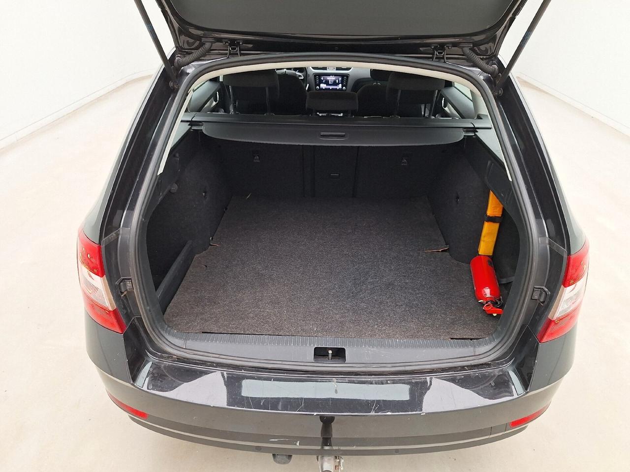Skoda Octavia 1.5 e-TEC DSG Wagon Executive