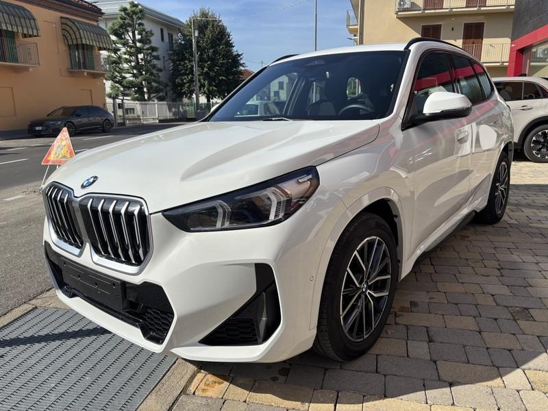 BMW X1 sdrive18d auto FULL LED-NAVI-CAM-18"