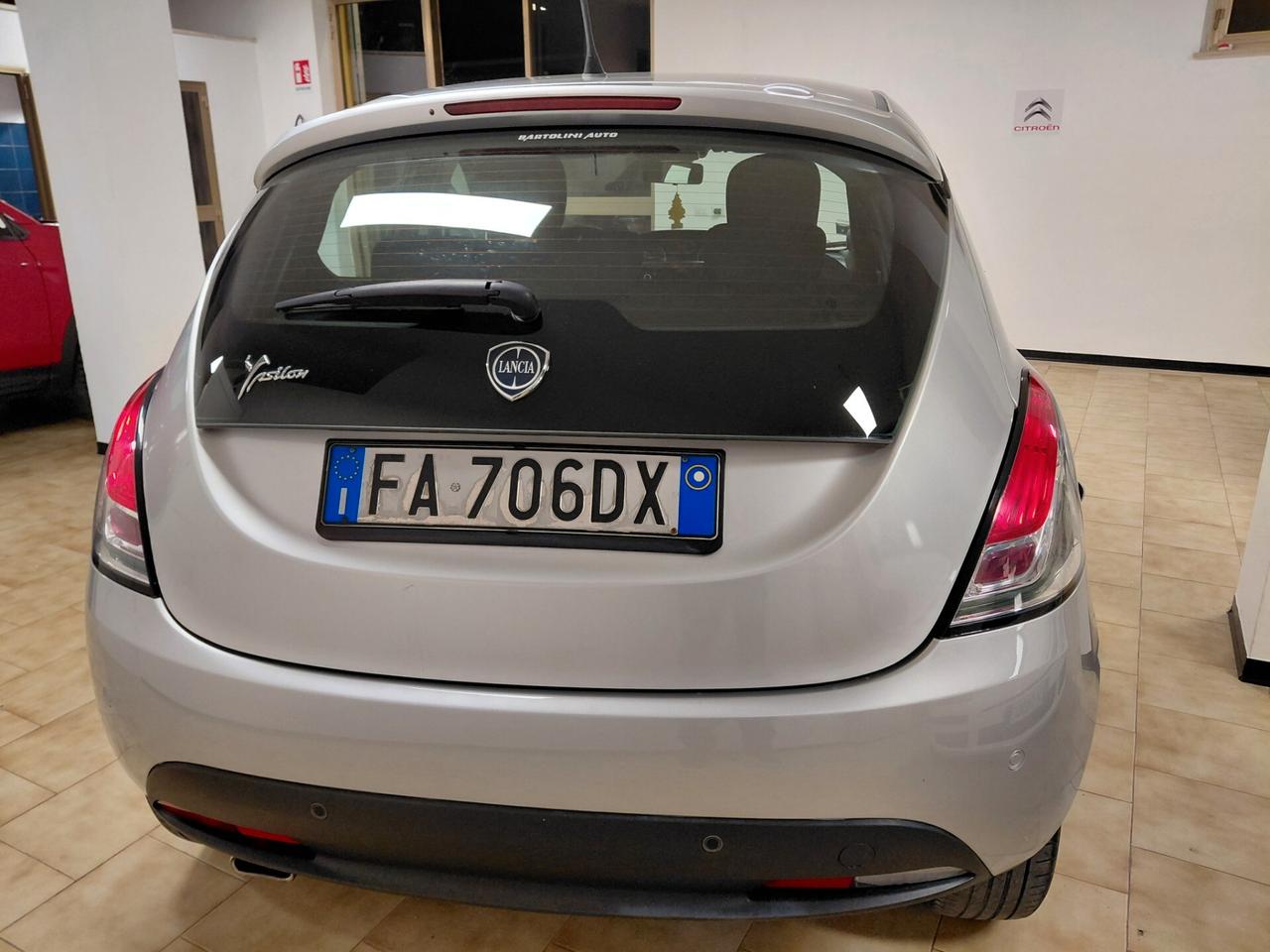 LANCIA YPSILON ANNO 2015 DS 1.3 MULTIJET ADATTA NEOPATENTATI KM 160 MILA