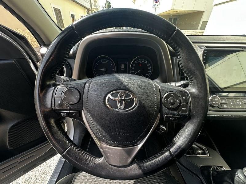 Toyota RAV4 2.0 D-4D 143cv MT Active 2WD