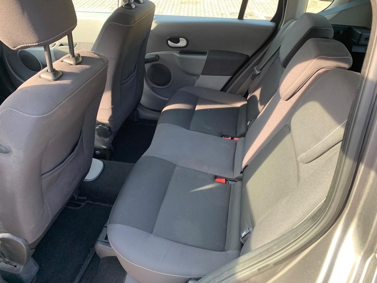 Renault Modus Grand 1.2 16V TCE Live