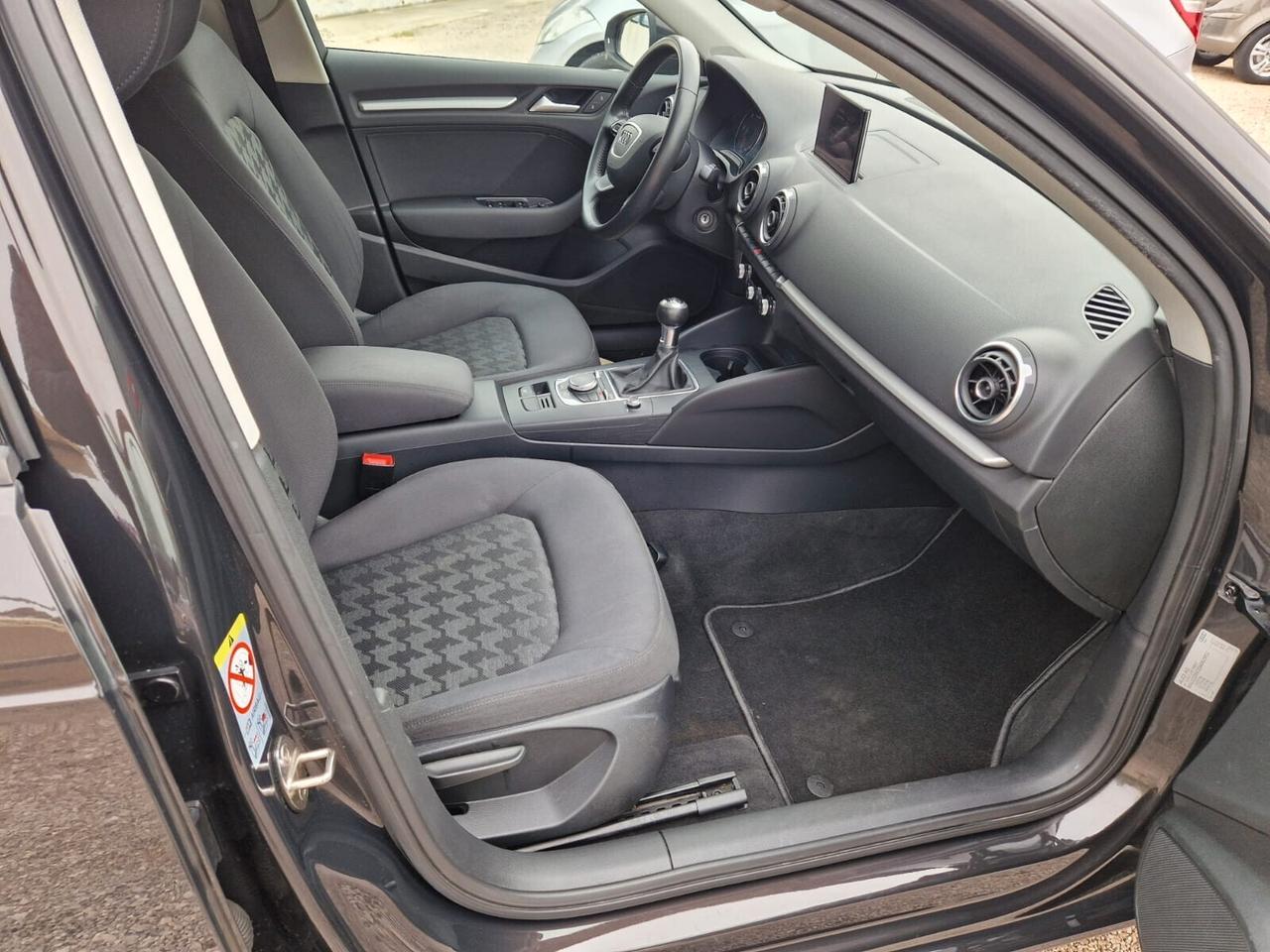 Audi A3 SPB 1.6 TDI 105 CV CR Ambition