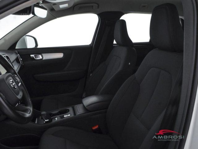 VOLVO XC40 T2 Geartronic Momentum