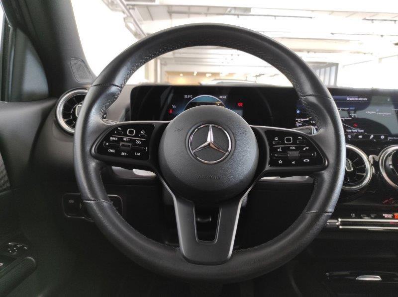 Mercedes-Benz GLB (X247) - GLB 200 d Automatic Business Extra