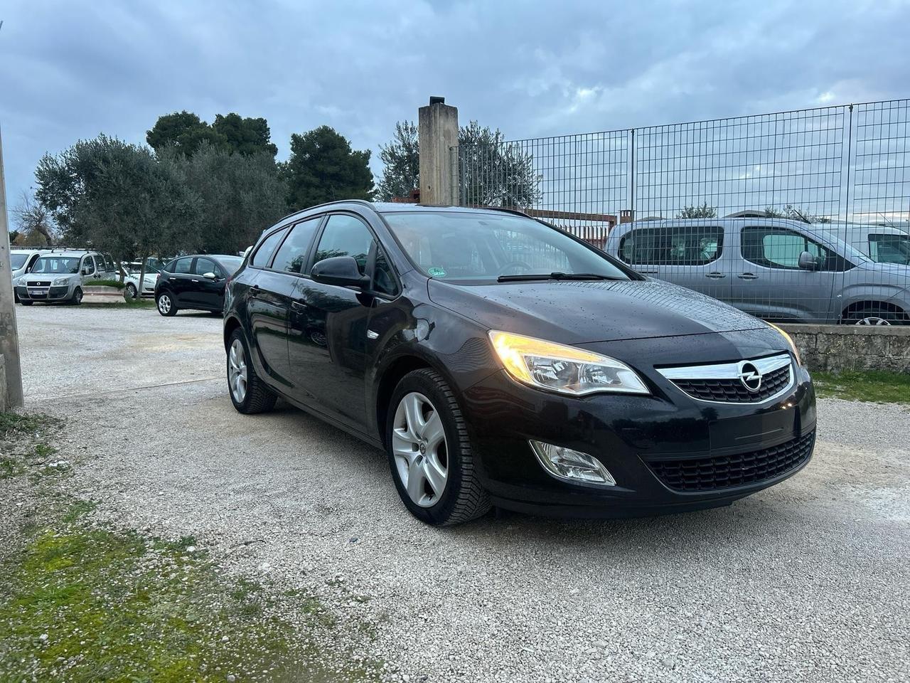 Opel Astra 1.7 CDTI 110CV Sports Tourer -2012