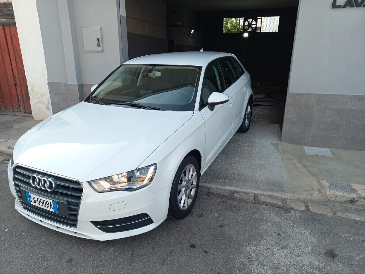 Audi A3 SPB 1.6 TDI ultra Attraction