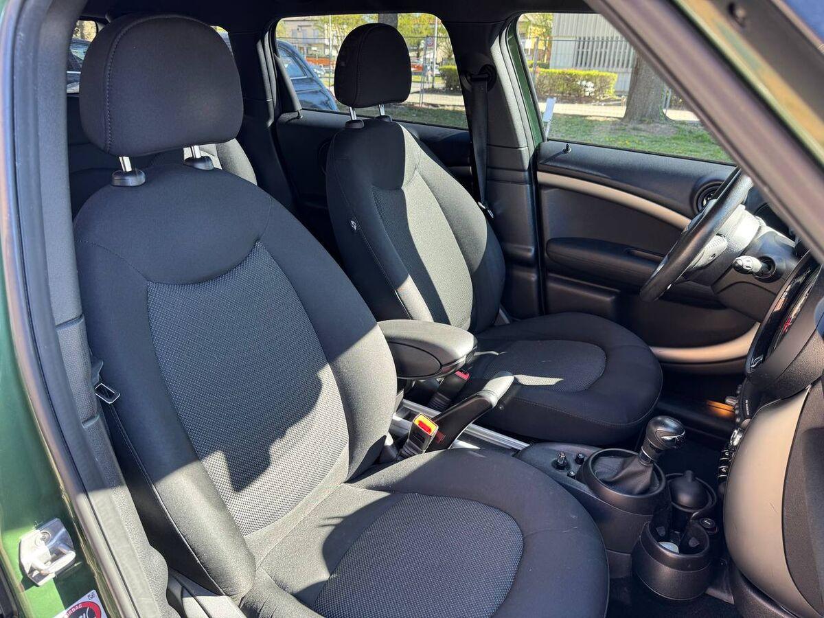 Mini Countryman 2.0 Cooper D Business auto E6