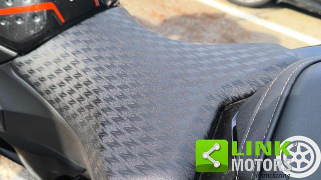 KAWASAKI Z800 AKRAPOVIC