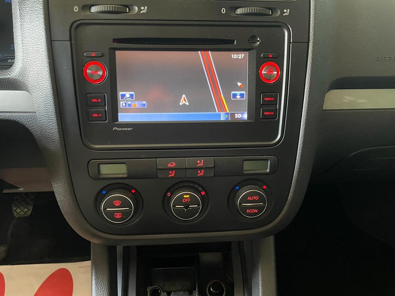 VOLKSWAGEN GOLF 2.0 SPORTLINE - NEOPATENTATI