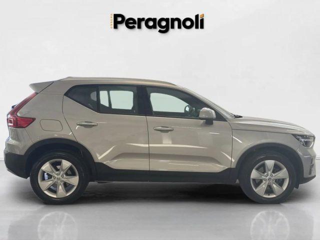 VOLVO XC40 B3 CORE AUTOMATICA
