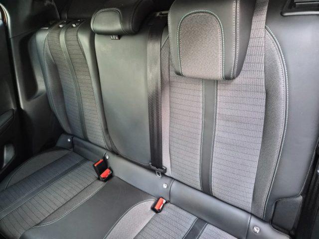 PEUGEOT 2008 BlueHDi 130 S&S EAT8 Allure Navi Pack da?179,00