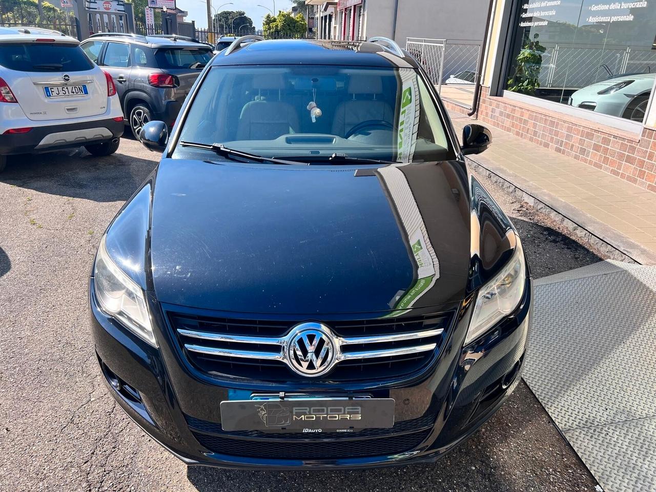 Volkswagen Tiguan 2.0 16V TDI DPF tiptronic Sport & Style (18°)